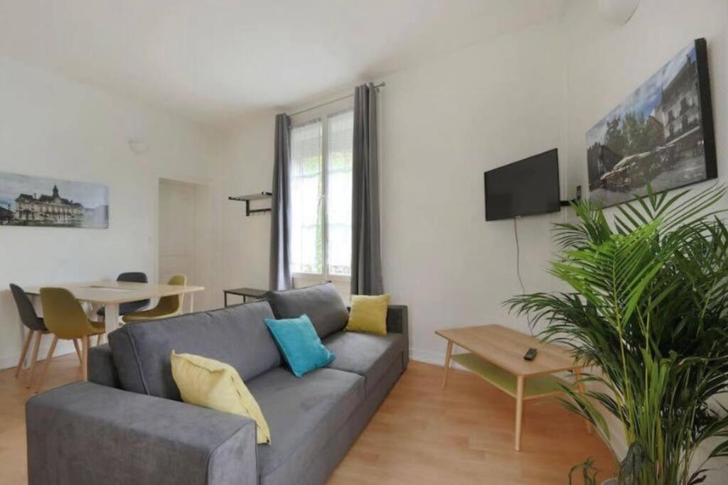 Point Calme & Strategique De Tours Apartment Ngoại thất bức ảnh