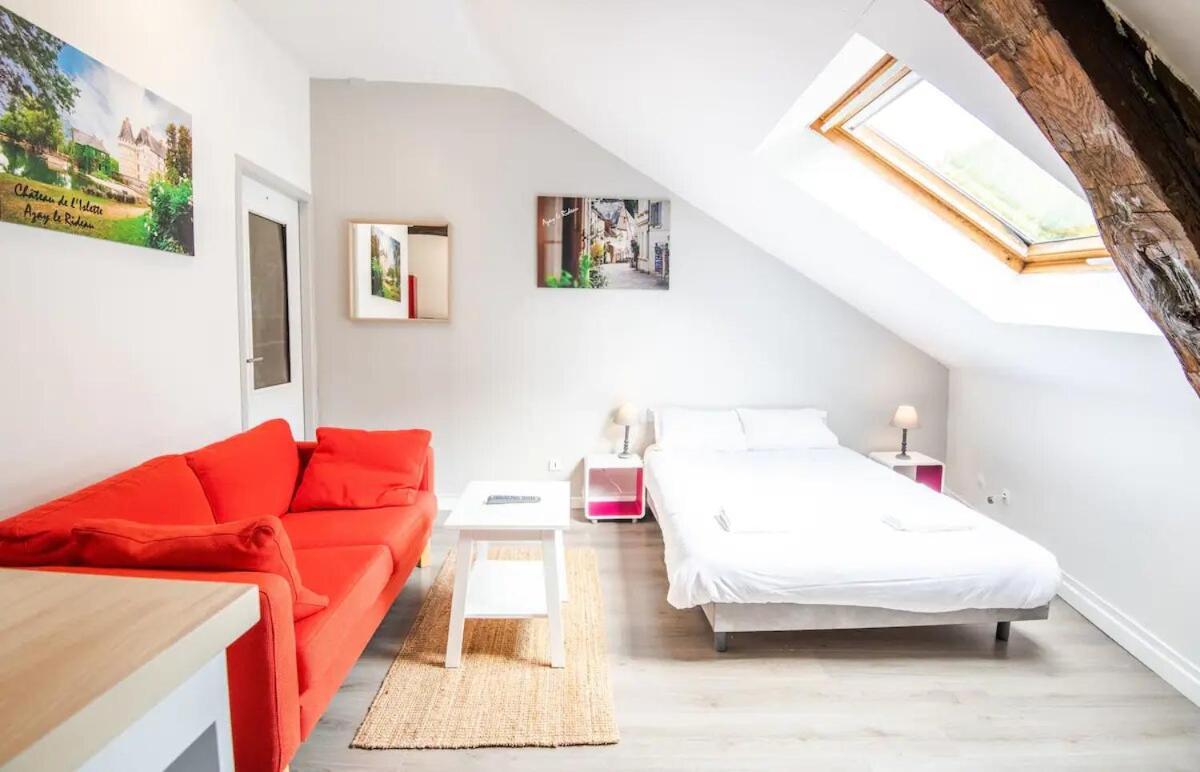 Point Calme & Strategique De Tours Apartment Ngoại thất bức ảnh